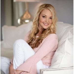 Meet your Posher, Desiree